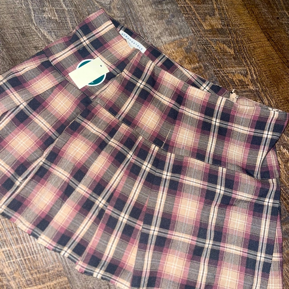 Aeropostale plaid skirt with built in shorts